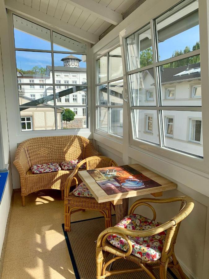 Villa-Rosengarten-Ferienwohnung-Baumhaus-Mit-Seeblick Sassnitz Ngoại thất bức ảnh